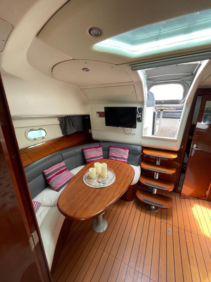 Une Nuit Sur Un Bateau Linge & Menage Inclus La Rochelle  Luaran gambar